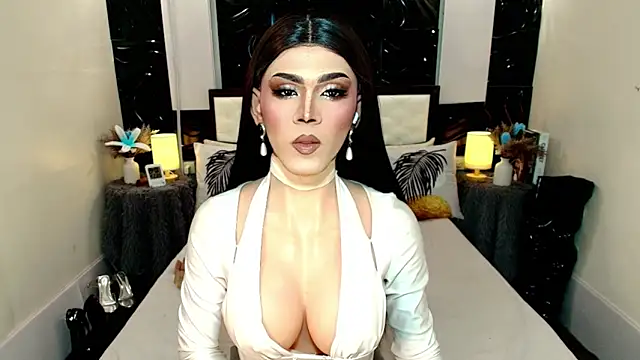 Snapshot of TatianaWil chatting on February 17, 3:42 pm TatianaWil online show from February 17, 3:42 pm