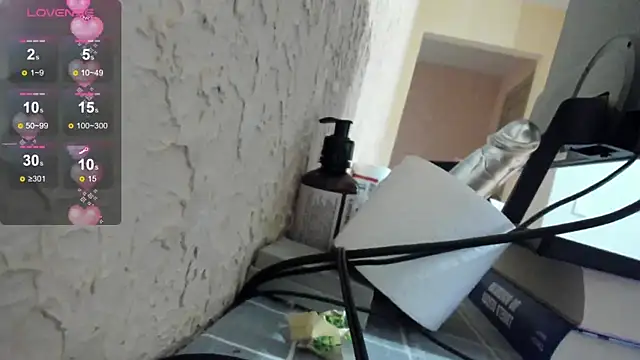 LinaElasm online show from April 15, 5:17 pm