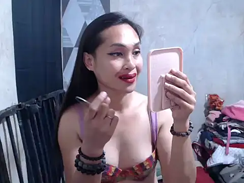 Wiynwyn Delamerced1989 online show from May 26, 12:09 am