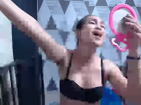 Snapshot of Wiynwyn_Delamerced1989 chatting on February 19, 1:08 pm Wiynwyn Delamerced1989 online show from February 19, 1:08 pm