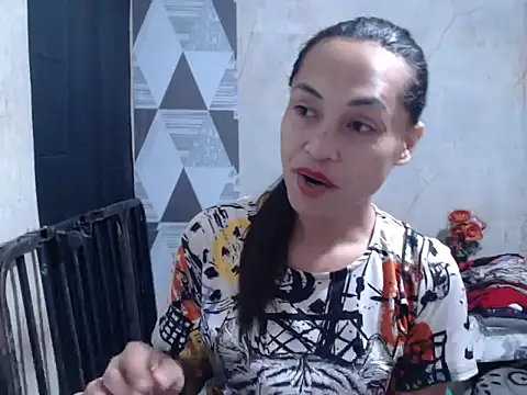 Wiynwyn Delamerced1989 online show from May 14, 9:45 pm