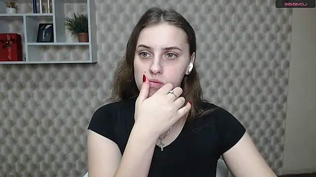 AmandaDimond  online show from January 9, 1:29 pm