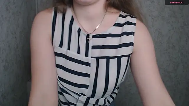 AmandaDimond  online show from March 20, 11:55 am