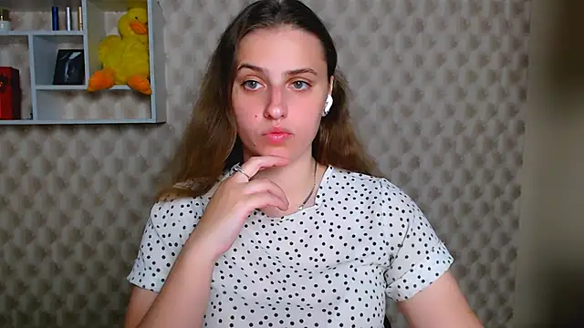 AmandaDimond  online show from May 11, 11:00 am