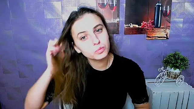 AmandaDimond  online show from November 10, 1:05 pm