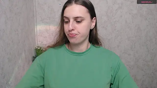 AmandaDimond  online show from March 4, 11:40 am