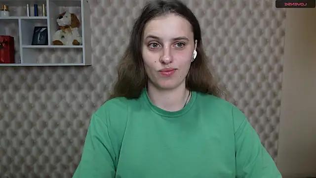 AmandaDimond  online show from April 18, 11:56 am