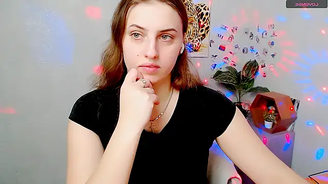 AmandaDimond  online show from January 14, 1:59 pm