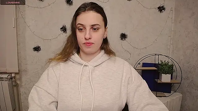 AmandaDimond  online show from February 9, 1:20 pm