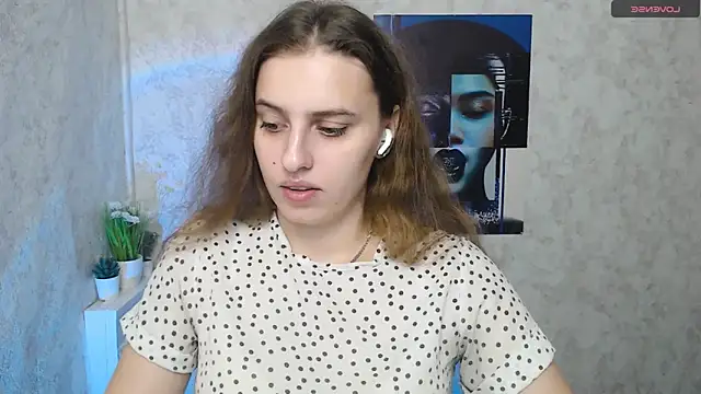 AmandaDimond  online show from November 20, 1:01 pm