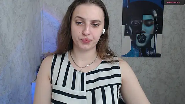 AmandaDimond  online show from April 20, 9:23 am