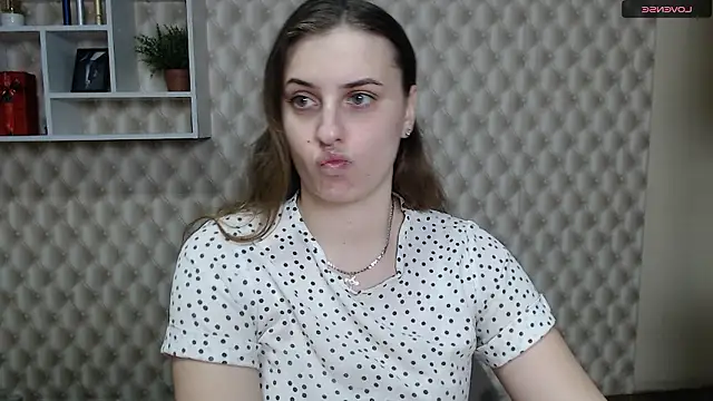 AmandaDimond  online show from January 12, 12:12 pm