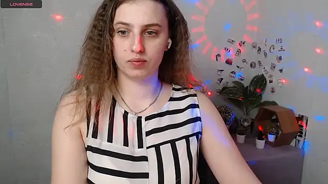 AmandaDimond  online show from March 26, 12:58 pm