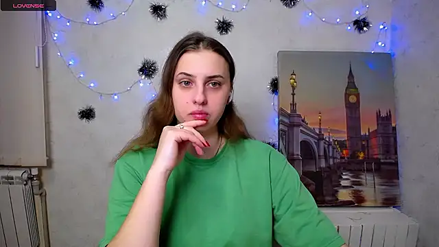 AmandaDimond  online show from January 11, 1:29 pm