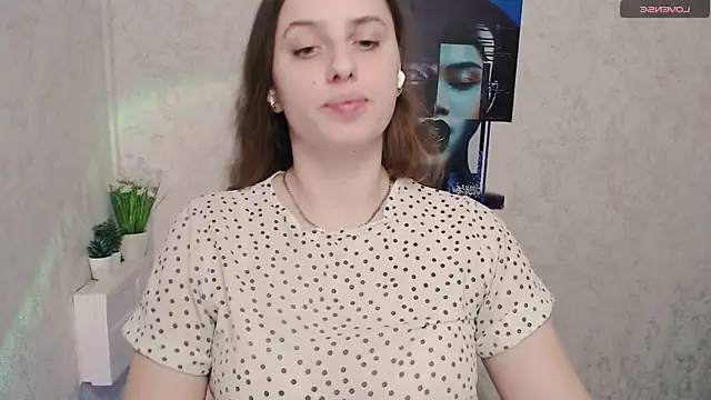 AmandaDimond  online show from February 20, 1:24 pm