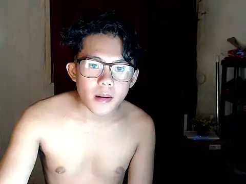 Snapshot of twink_asianbunny chatting on November 5, 1:47 pm twink asianbunny online show from November 5, 1:47 pm