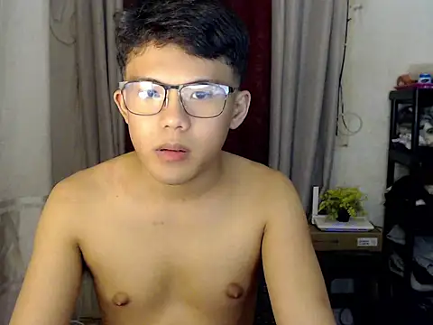 Snapshot of twink_asianbunny chatting on November 11, 6:25 pm twink asianbunny online show from November 11, 6:25 pm
