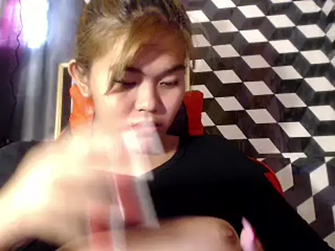 Snapshot of midnight_fucker_ chatting on October 25, 12:10 am midnight fucker online show from October 25, 12:10 am