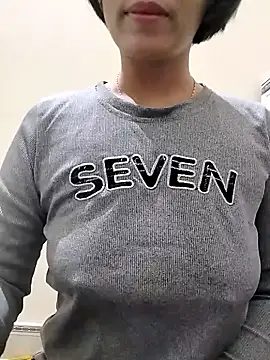 love sexy090 online show from December 18, 12:05 am