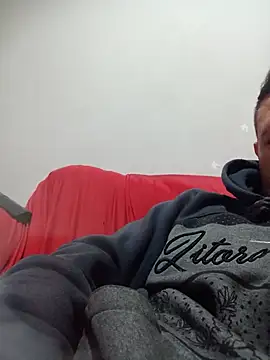 Suamulherfeliz online show from June 17, 10:36 am