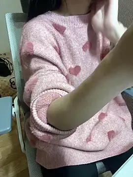 Snapshot of Mina048 chatting on February 21, 1:46 pm Mina048 online show from February 21, 1:46 pm