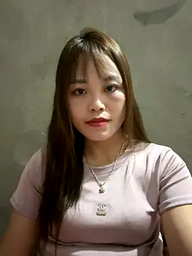 Snapshot of MychuSweet chatting on November 18, 12:30 pm MychuSweet online show from November 18, 12:30 pm