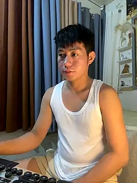 xshyboyx online show from January 7, 2:55 pm