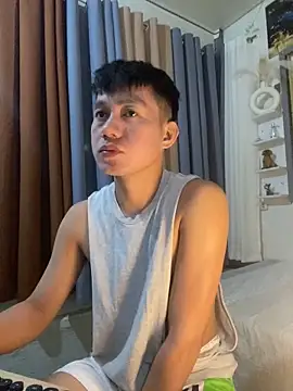 Snapshot of xshyboyx chatting on October 27, 11:55 am xshyboyx online show from October 27, 11:55 am