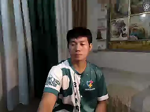 xshyboyx online show from May 23, 12:37 pm