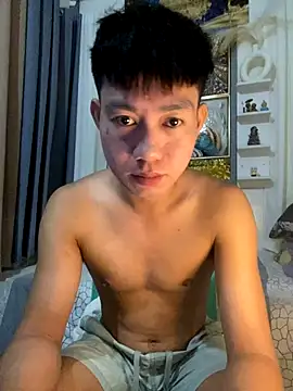 Snapshot of xshyboyx chatting on September 19, 3:49 pm xshyboyx online show from September 19, 3:49 pm