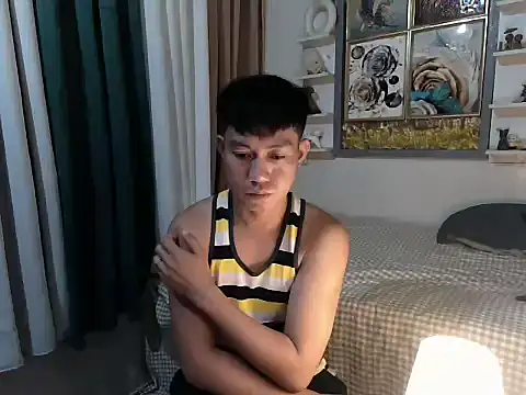 Snapshot of xshyboyx chatting on May 29, 1:39 pm xshyboyx online show from May 29, 1:39 pm