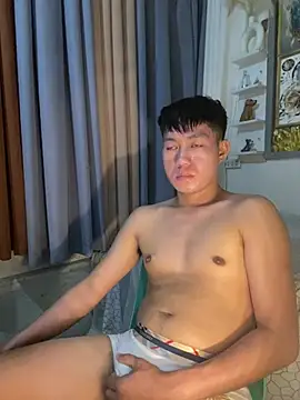 xshyboyx online show from February 24, 3:02 pm