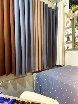 Snapshot of xshyboyx chatting on November 7, 12:21 pm xshyboyx online show from November 7, 12:21 pm