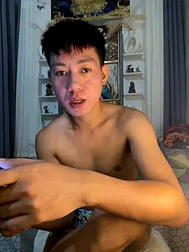 Snapshot of xshyboyx chatting on September 28, 3:46 am xshyboyx online show from September 28, 3:46 am