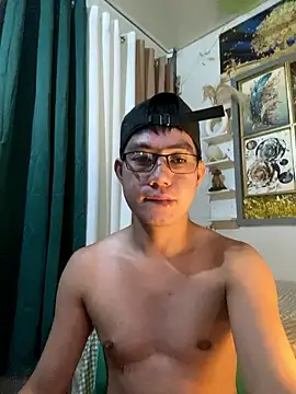 Snapshot of xshyboyx chatting on June 10, 3:13 pm xshyboyx online show from June 10, 3:13 pm