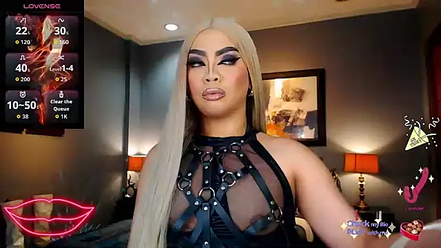 FridaHumphrey online show from October 25, 6:08 pm