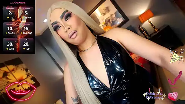 FridaHumphrey online show from November 14, 6:22 pm