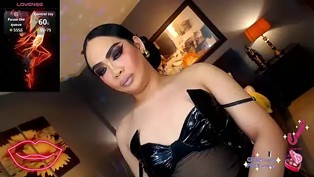 FridaHumphrey online show from March 29, 7:15 pm