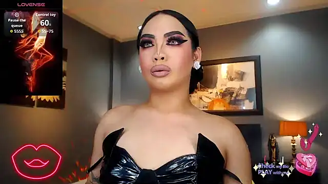 FridaHumphrey online show from April 16, 5:25 pm