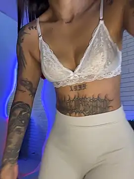 Snapshot of Im_Fernanda chatting on February 6, 10:55 am Im Fernanda online show from February 6, 10:55 am