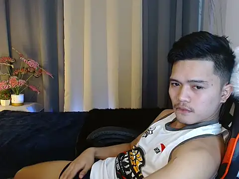 YourNaughtyTwink 69 online show from March 29, 11:50 pm