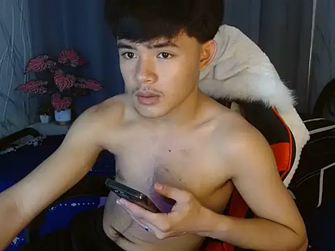 YourNaughtyTwink 69 online show from April 24, 9:00 am