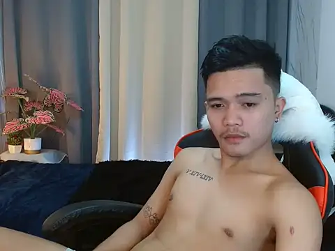YourNaughtyTwink 69 online show from March 25, 7:57 pm