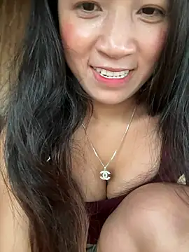 ThiHa003 online show from April 18, 4:26 am