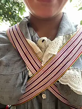 ThiHa003 online show from April 10, 10:33 am