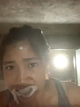 ThiHa003 online show from September 21, 10:37 pm