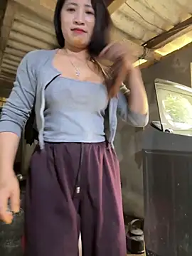 ThiHa003 online show from February 23, 5:30 am