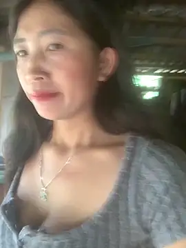 ThiHa003 online show from November 9, 4:05 am