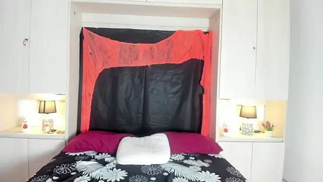 CamiGox online show from November 6, 7:40 pm