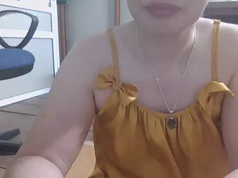 Snapshot of Hachi077 chatting on April 13, 9:24 am Hachi077 online show from April 13, 9:24 am